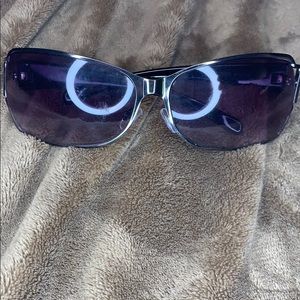 Oscar de la Renta sunglasses